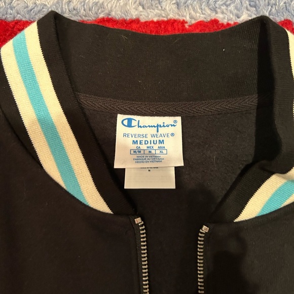 Champion Quarter Zip - Picture 3 of 3